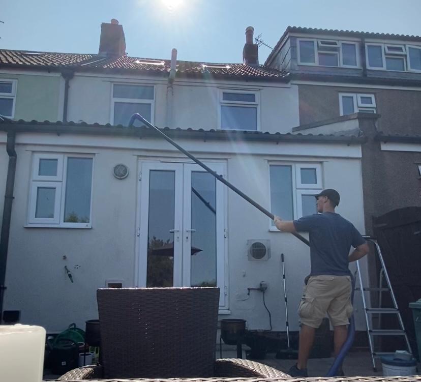 gutter cleaning in bristol